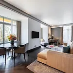 Royal Savoy & 5*