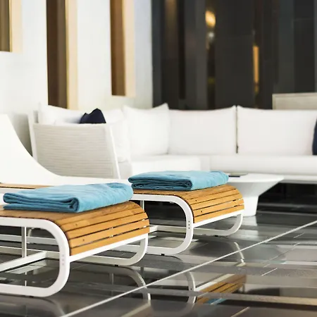 Hotel Royal Savoy &