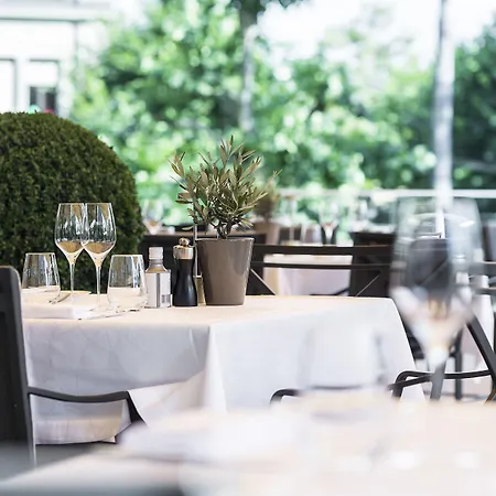 Royal Savoy & Szálloda