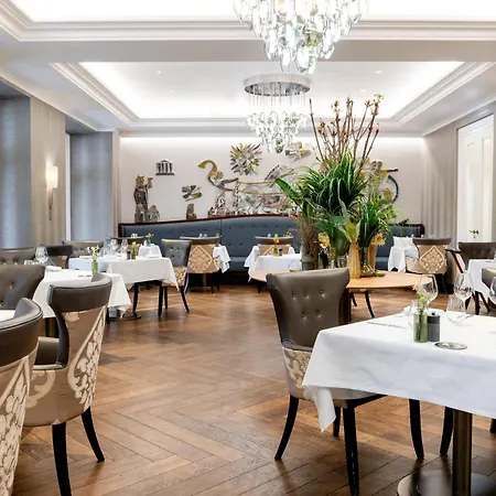 Royal Savoy & 5*