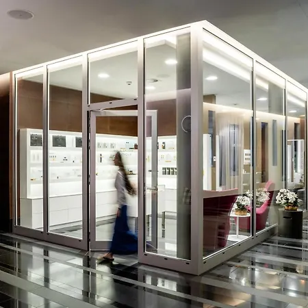 Royal Savoy & Hotel Lausanne