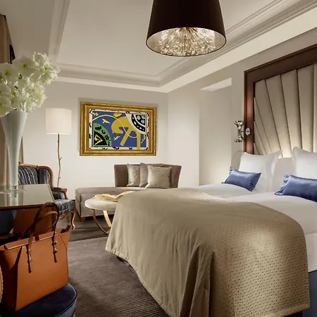 Royal Savoy & 5* Lausanne