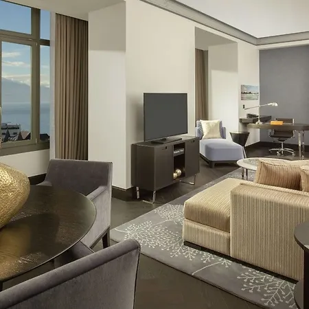 Royal Savoy & Szálloda Lausanne