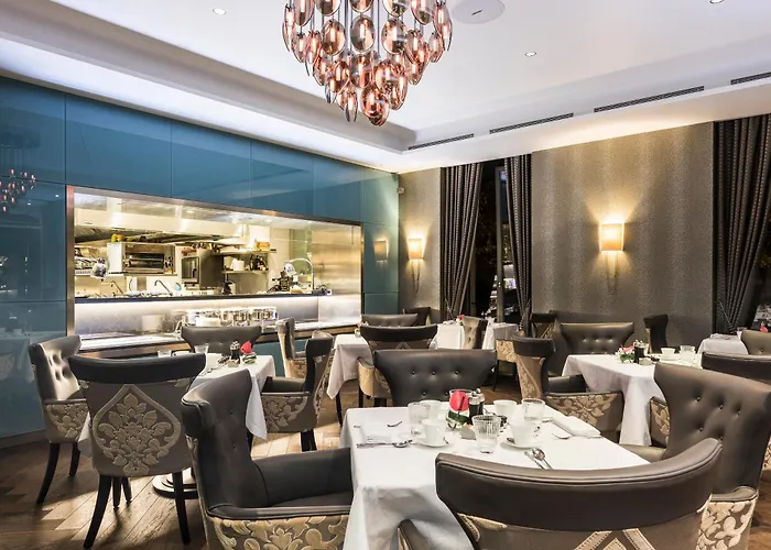 Royal Savoy & Hotel Lausana