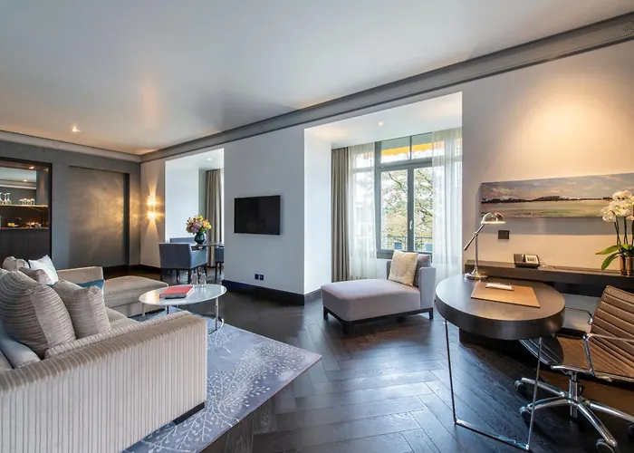 Royal Savoy & Hotel Lausana