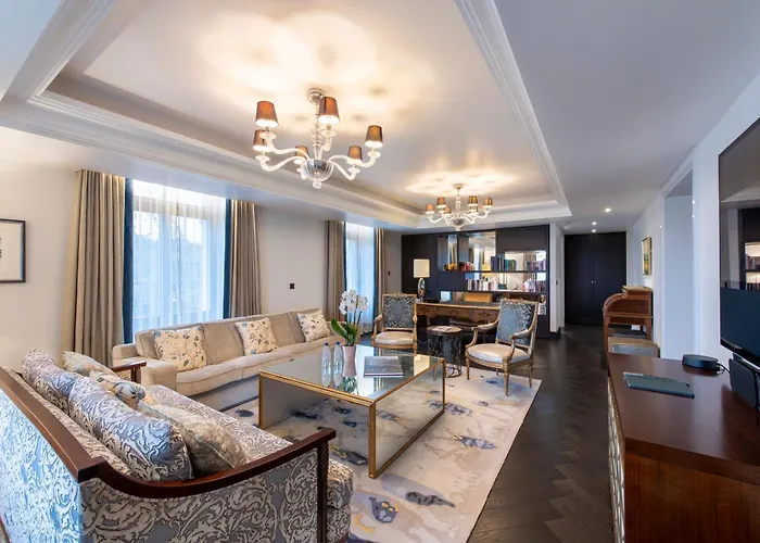 Hotel Royal Savoy & 5*