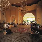 Royal Savoy & Hotel