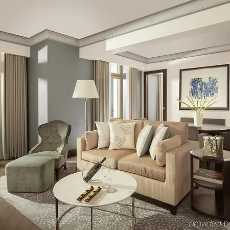 Royal Savoy & Hotel Lausanne