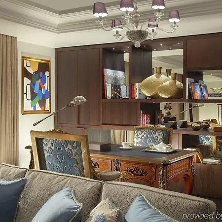 Royal Savoy & Hotel 5*